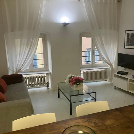 Cute And Cozy Centro Citta' Apartment Bergamo Bagian luar foto