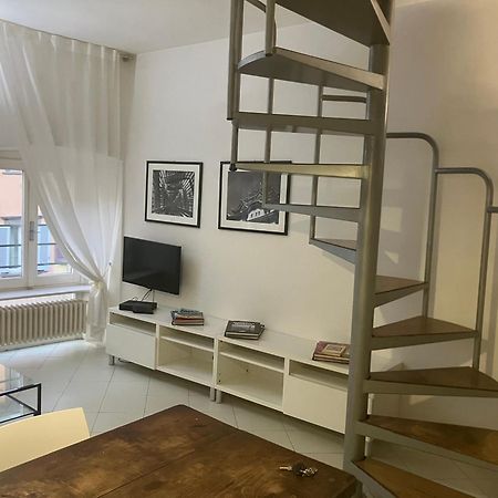 Cute And Cozy Centro Citta' Apartment Bergamo Bagian luar foto
