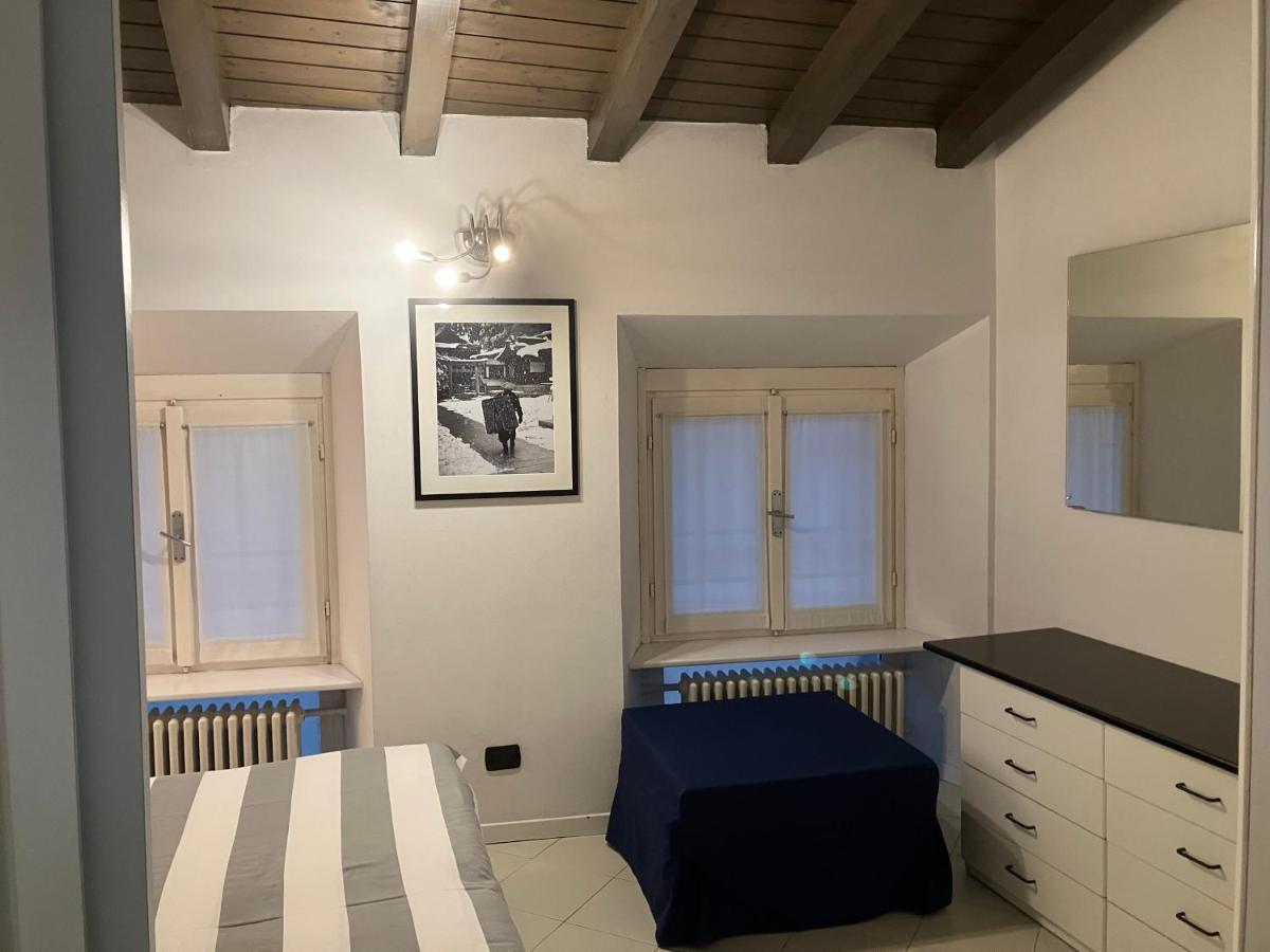 Cute And Cozy Centro Citta' Apartment Bergamo Bagian luar foto