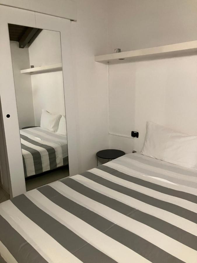 Cute And Cozy Centro Citta' Apartment Bergamo Bagian luar foto