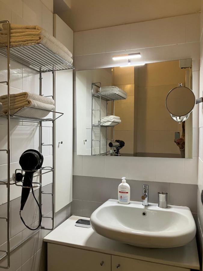 Cute And Cozy Centro Citta' Apartment Bergamo Bagian luar foto