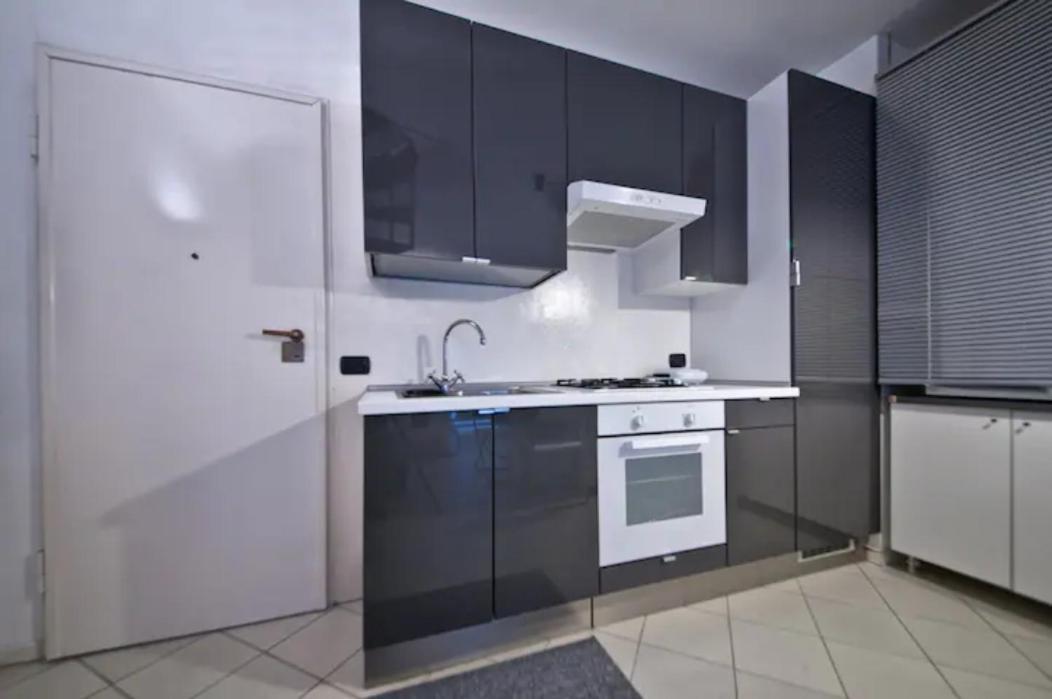 Cute And Cozy Centro Citta' Apartment Bergamo Bagian luar foto
