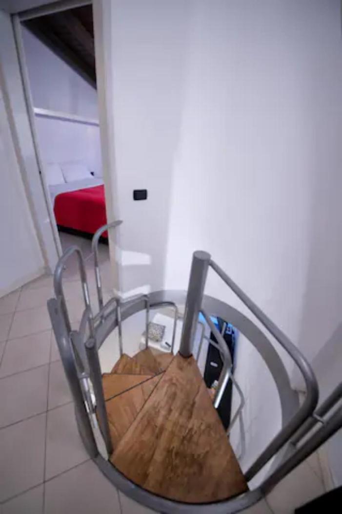 Cute And Cozy Centro Citta' Apartment Bergamo Bagian luar foto